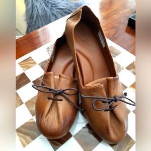 Sergio Tomani Tuka Leather Slip-on Shoes Size 7-7.5 (38)